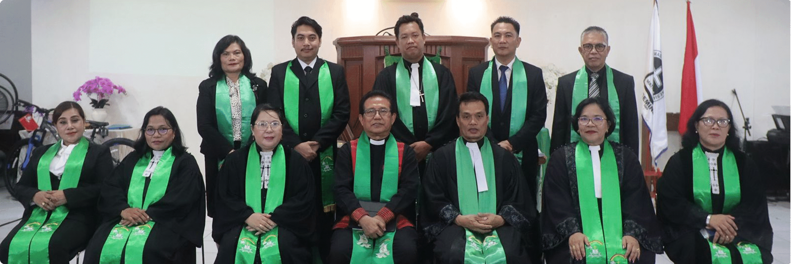 FUNGSIONARIS MAJELIS SINODE